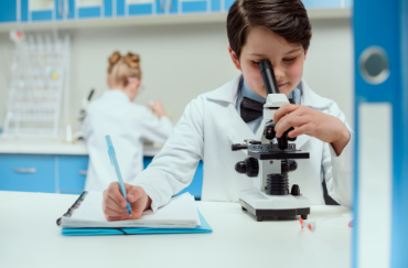 schoolboy-with-microscope-and-copybook-in-science-QUHLD8Q.png schoolboy-with-microscope-and-copybook-in-science-QUHLD8Q.png